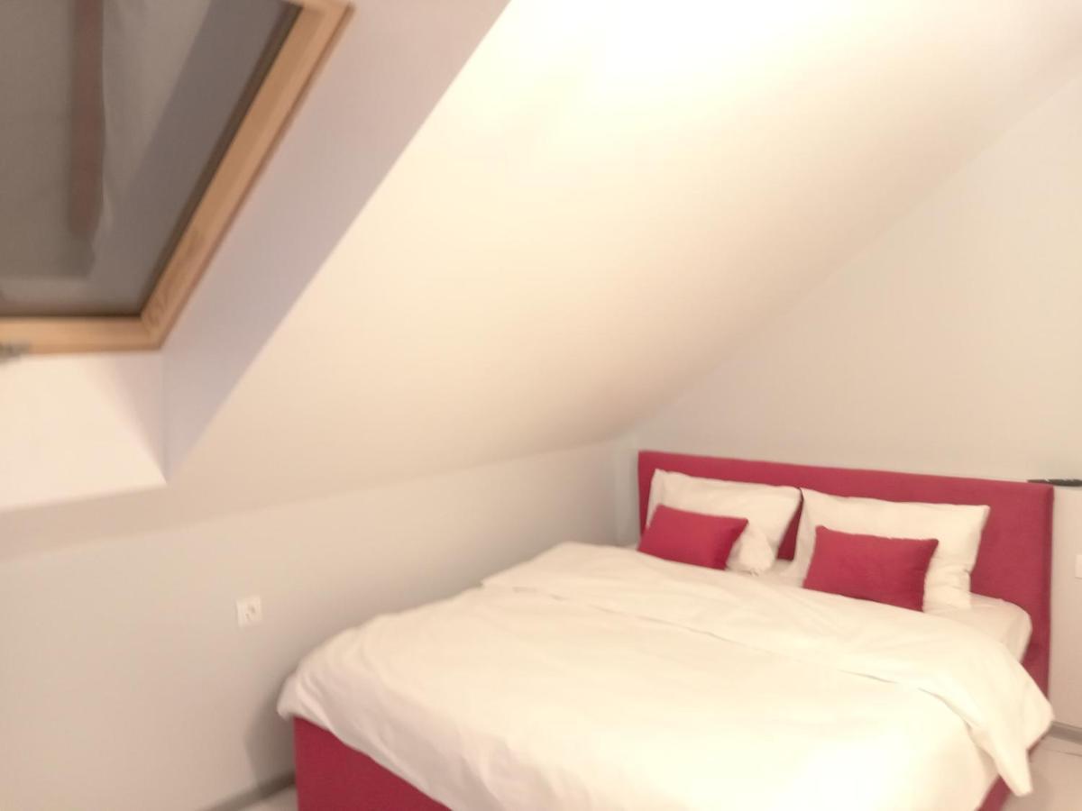39 Apart Hotel Львов Экстерьер фото