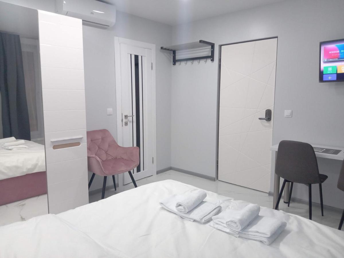39 Apart Hotel Львов Экстерьер фото