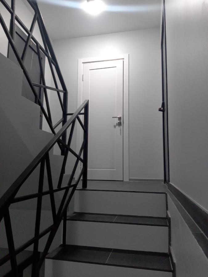 39 Apart Hotel Львов Экстерьер фото